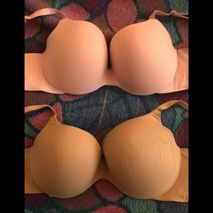 2 Victoria’s Secret push up bras 36 DD
